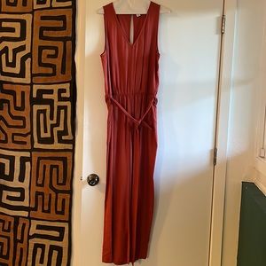 Old Navy orange jumpsuit with tie waist, size L. Looks amazing and flattering